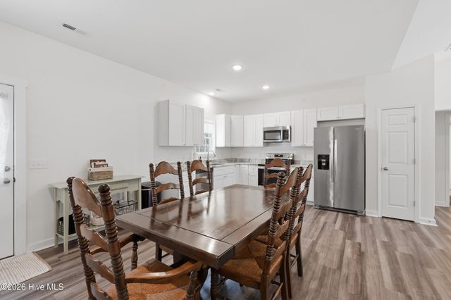 570 Mission Road, Southport, NC 28461