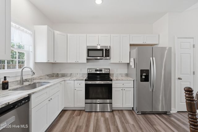 570 Mission Road, Southport, NC 28461