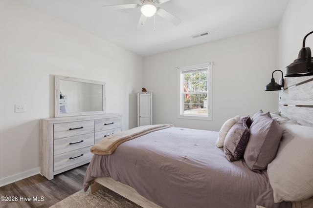 570 Mission Road, Southport, NC 28461