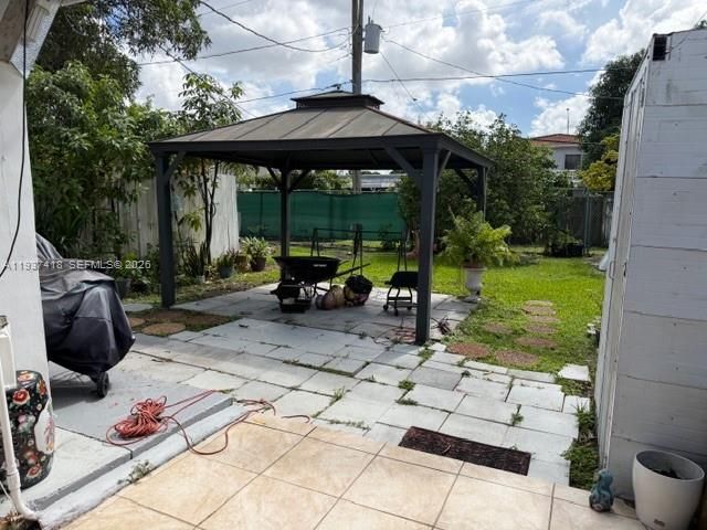 832 E 20th Street, Hialeah, FL 33013