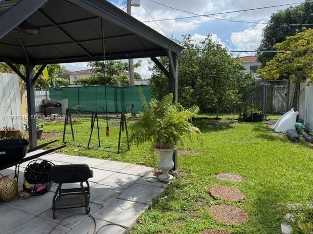 832 E 20th Street, Hialeah, FL 33013
