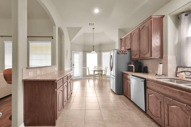20840 Hixon Creek Drive, Porter, TX 77365