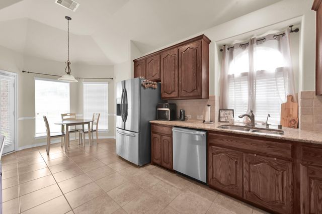 20840 Hixon Creek Drive, Porter, TX 77365