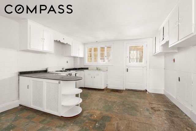 217 Dean Street, New York City, NY 11217