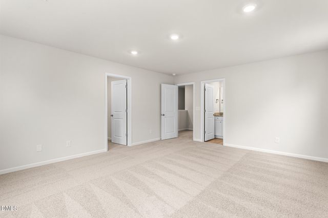 2122 Willow Glen Drive, Graham, NC 27253