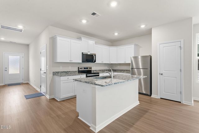 2122 Willow Glen Drive, Graham, NC 27253