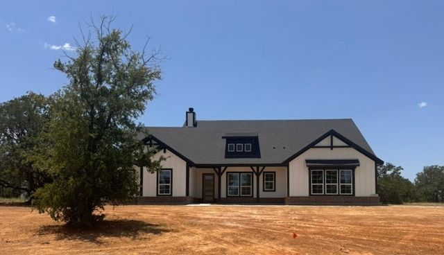 165 Oak Grove Way, Springtown, TX 76082