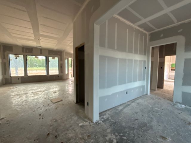 165 Oak Grove Way, Springtown, TX 76082