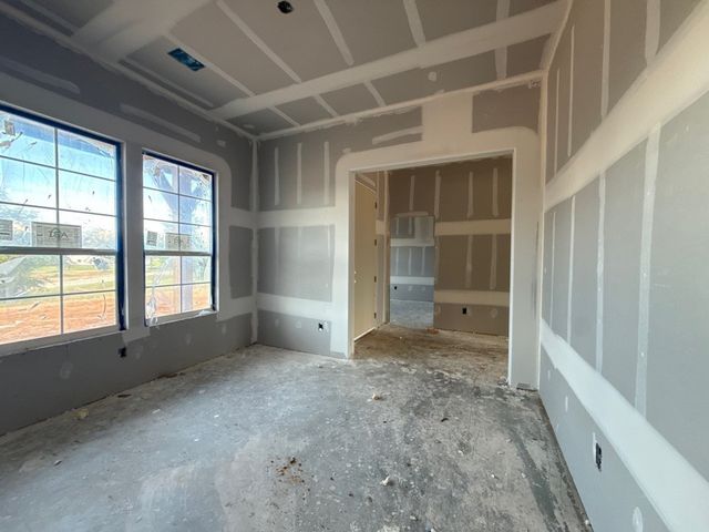 165 Oak Grove Way, Springtown, TX 76082