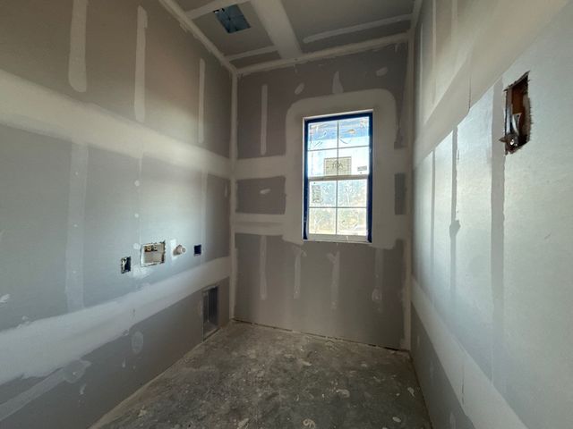 165 Oak Grove Way, Springtown, TX 76082
