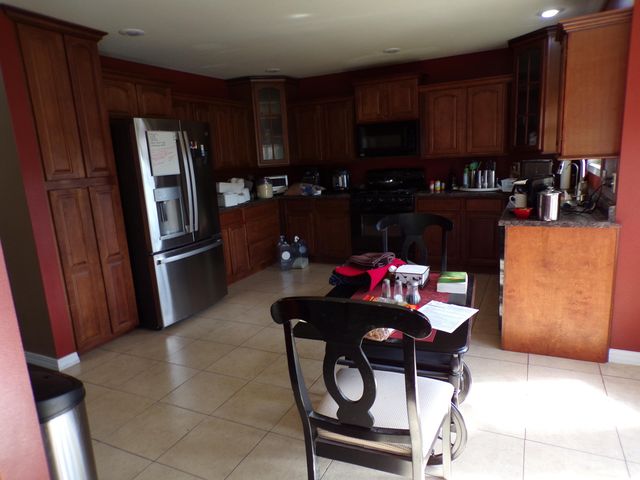 3209 N Laurel Avenue, Springfield, MO 65803
