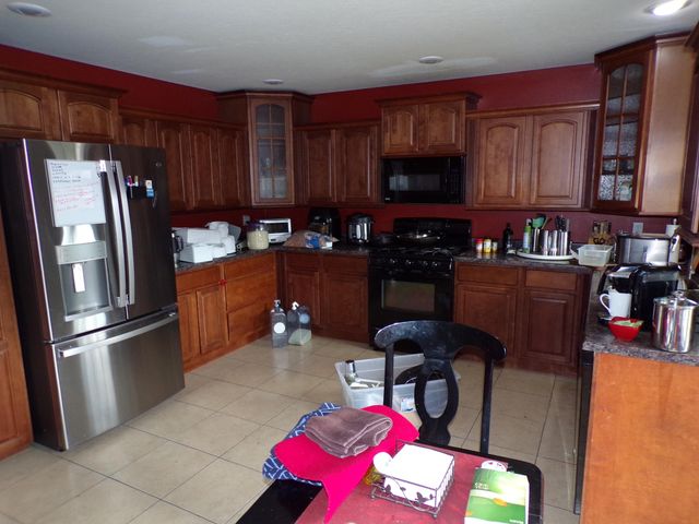 3209 N Laurel Avenue, Springfield, MO 65803