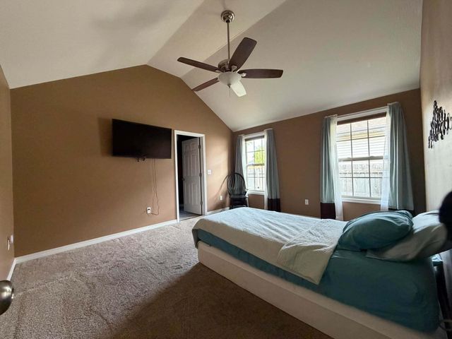 3209 N Laurel Avenue, Springfield, MO 65803