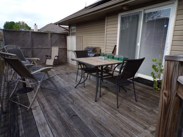 3209 N Laurel Avenue, Springfield, MO 65803