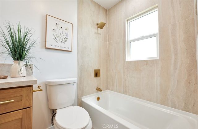 1822 Greenwood, Santa Ana, CA 92705