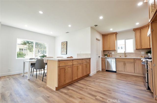 1822 Greenwood, Santa Ana, CA 92705