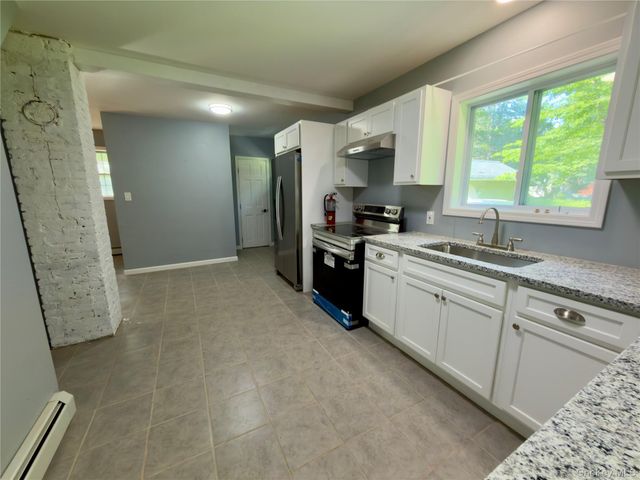 4 Dodd Lane, Otisville, NY 10963