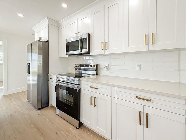 2074 BAYOU GRANDE BOULEVARD NE, St Petersburg, FL 33703