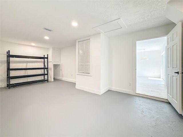 2074 BAYOU GRANDE BOULEVARD NE, St Petersburg, FL 33703