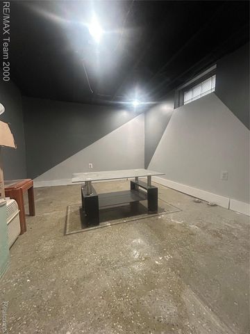 6352 Evergreen Avenue, Detroit, MI 48228