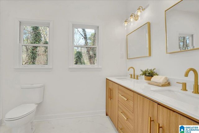 2108 ARROWLEAF DRIVE, Hoover, AL 35244