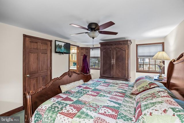 124 COOPERS KILL RD, Delran, NJ 08075