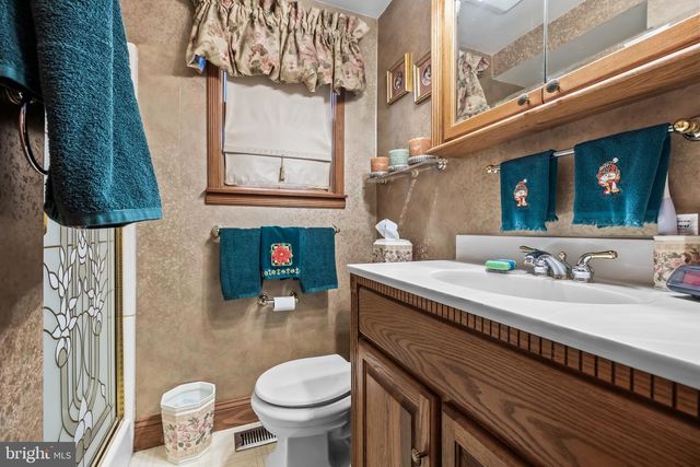 124 COOPERS KILL RD, Delran, NJ 08075