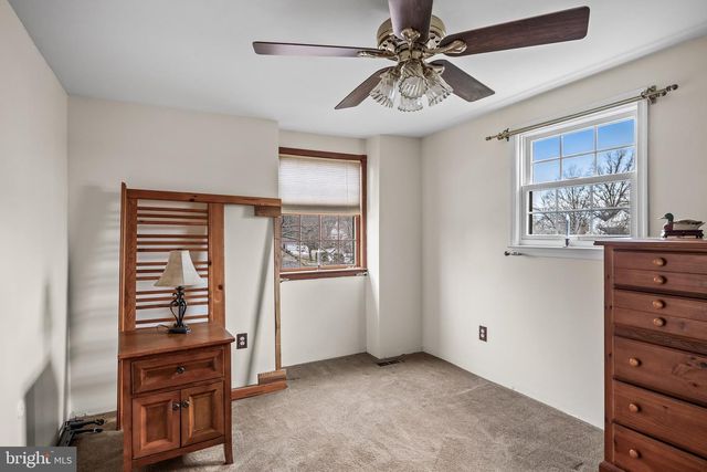 124 COOPERS KILL RD, Delran, NJ 08075