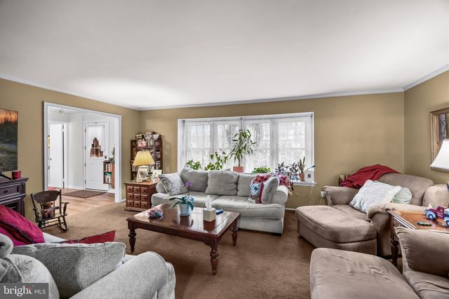 124 COOPERS KILL RD, Delran, NJ 08075