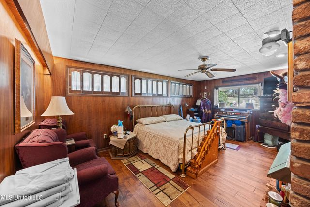 1132 Lake Mimosa Drive, Raymond, MS 39154
