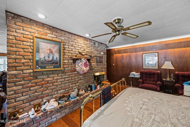 1132 Lake Mimosa Drive, Raymond, MS 39154