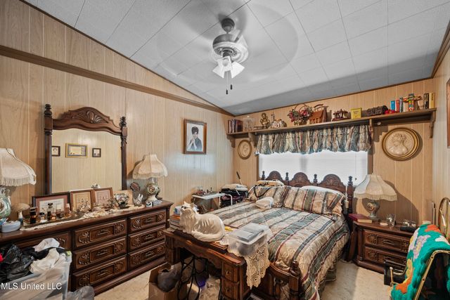 1132 Lake Mimosa Drive, Raymond, MS 39154