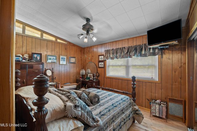 1132 Lake Mimosa Drive, Raymond, MS 39154