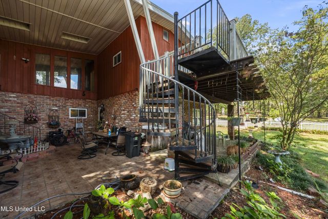1132 Lake Mimosa Drive, Raymond, MS 39154