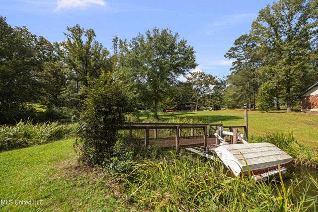 1132 Lake Mimosa Drive, Raymond, MS 39154