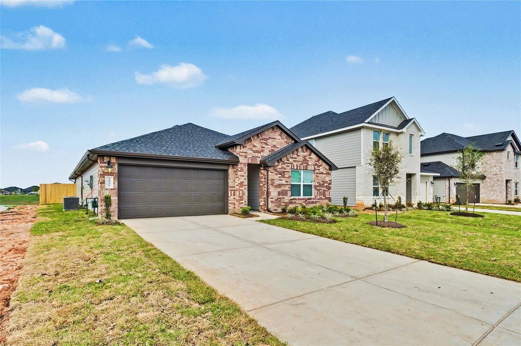 3930 Langridge Drive, Fulshear, TX 77441