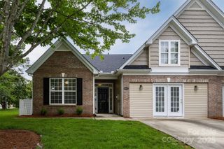 4637 Willow Glen Road, Harrisburg, NC 28075