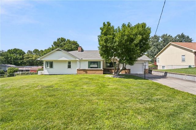 1830 Shawnee Street, Leavenworth, KS 66048