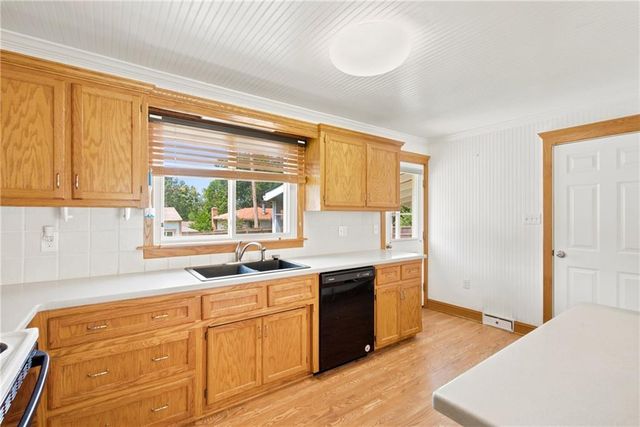 1830 Shawnee Street, Leavenworth, KS 66048