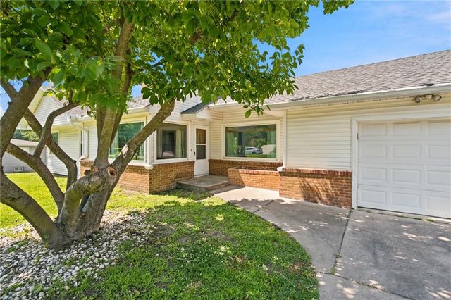 1830 Shawnee Street, Leavenworth, KS 66048