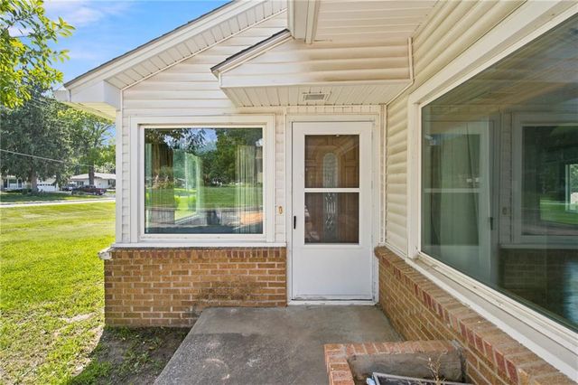 1830 Shawnee Street, Leavenworth, KS 66048