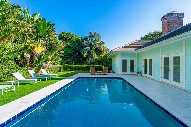 1760 Cypress Lane, Vero Beach, FL 32963