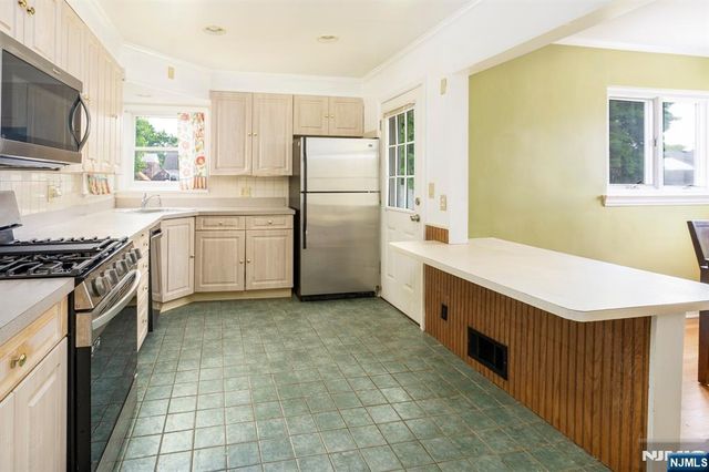 441 Blanchard Terrace, Hackensack, NJ 07601