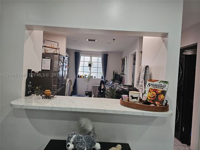 12035 SW 14th St 104, Miami, FL 33184