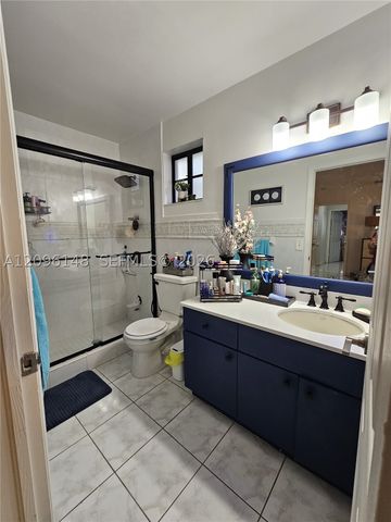 12035 SW 14th St 104, Miami, FL 33184