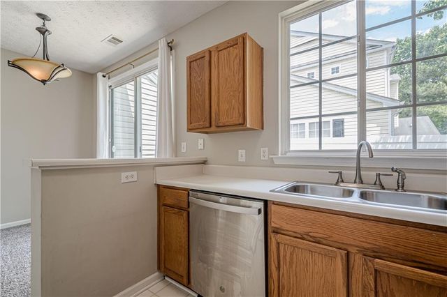 331 Windcroft NW Lane, Acworth, GA 30101