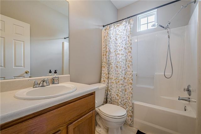 331 Windcroft NW Lane, Acworth, GA 30101