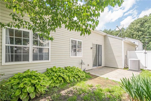 331 Windcroft NW Lane, Acworth, GA 30101