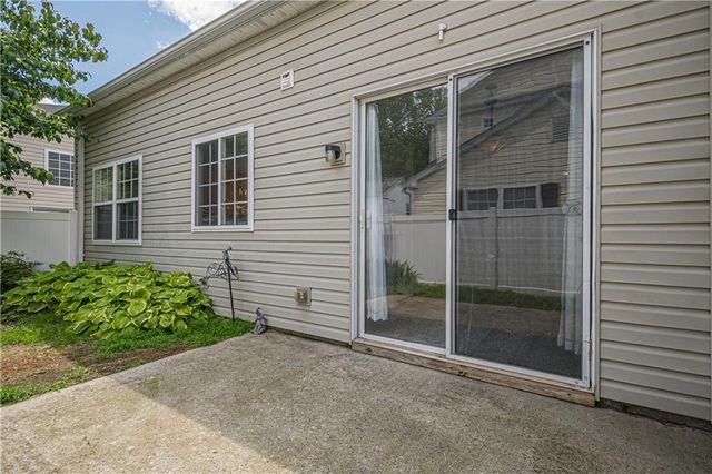 331 Windcroft NW Lane, Acworth, GA 30101