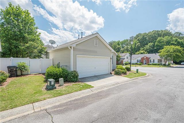 331 Windcroft NW Lane, Acworth, GA 30101